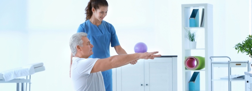 Paciente haciendo rehabilitaci�n
