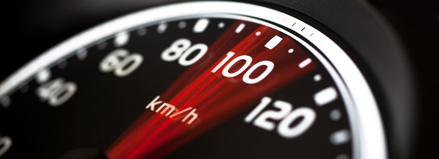 Seguro pago por uso: velocímetro