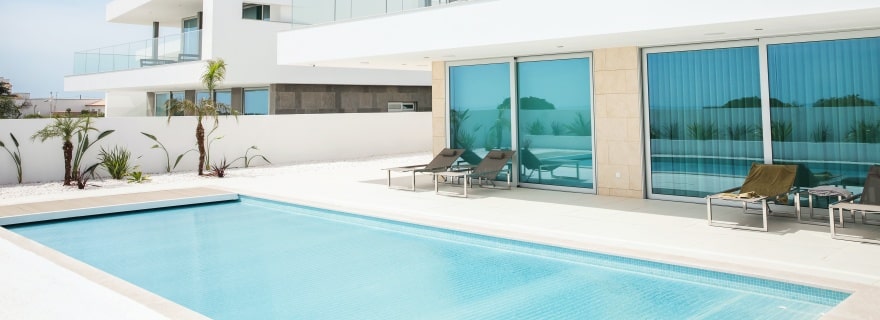 seguro cubre piscina