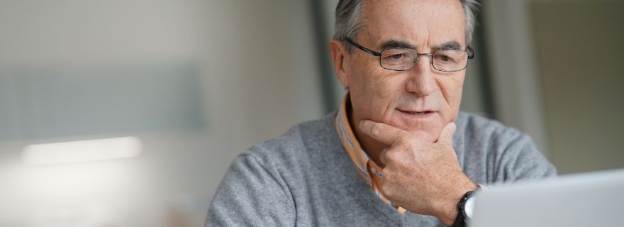 Hombre se pregunta si se puede pasar la ITV sin seguro