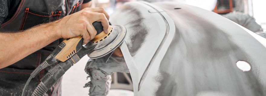 Seguro a todo riesgo cubre golpes propios: reparación en taller